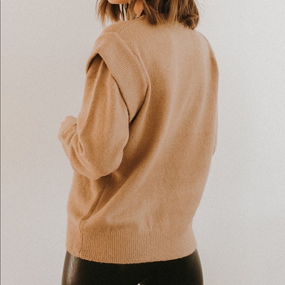 Truffle Strong Shoulder Sweater - Picture 4 of 7